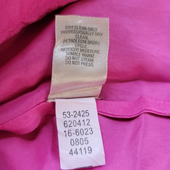 J Jill Sz PL Pink 100% Silk Pintucked Pleated Ruffles Blouse Top V Neck - Picture 12 of 12
